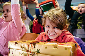 Jedes Jahr freuen sich mehr als zehn Millionen Kinder über ein Geschenk von „Weihnachten im Schuhkarton“. (Quelle: Samaritan's Purse e. V.)